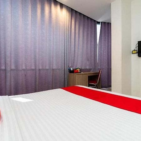 Hotel Domino Palembang Exteriér fotografie